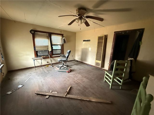 5124 Thomas Dr, Corpus Christi, TX 78407