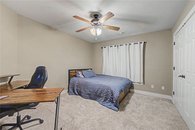 408 Willington Lane, Bentonville, AR 72712
