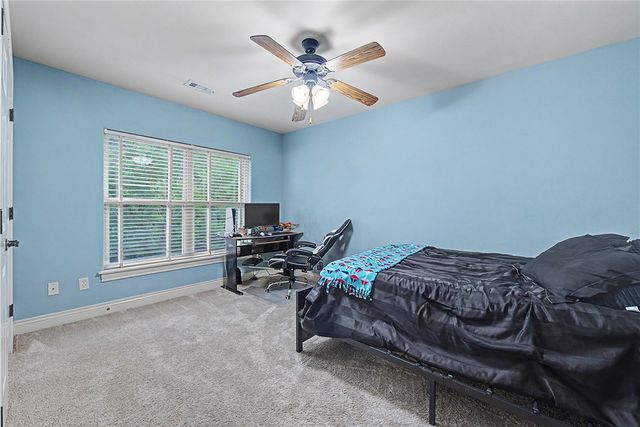 408 Willington Lane, Bentonville, AR 72712