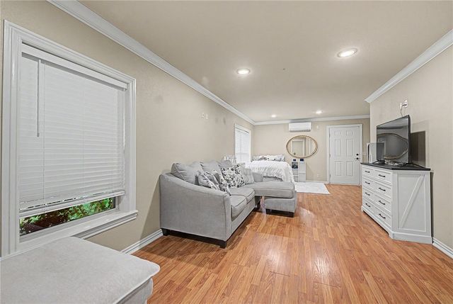 408 Willington Lane, Bentonville, AR 72712