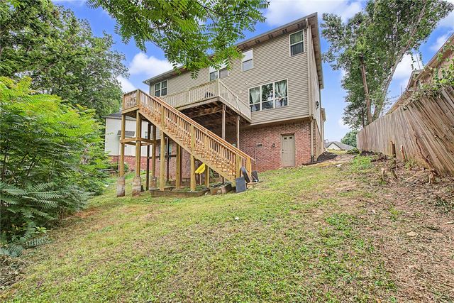 408 Willington Lane, Bentonville, AR 72712