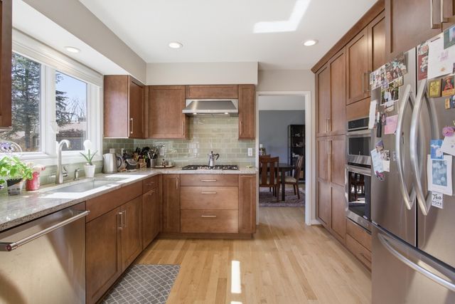 3795 Waldenwood Drive, Ann Arbor, MI 48105