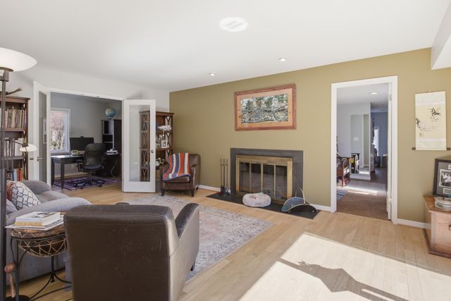 3795 Waldenwood Drive, Ann Arbor, MI 48105