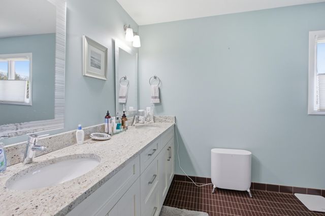 3795 Waldenwood Drive, Ann Arbor, MI 48105