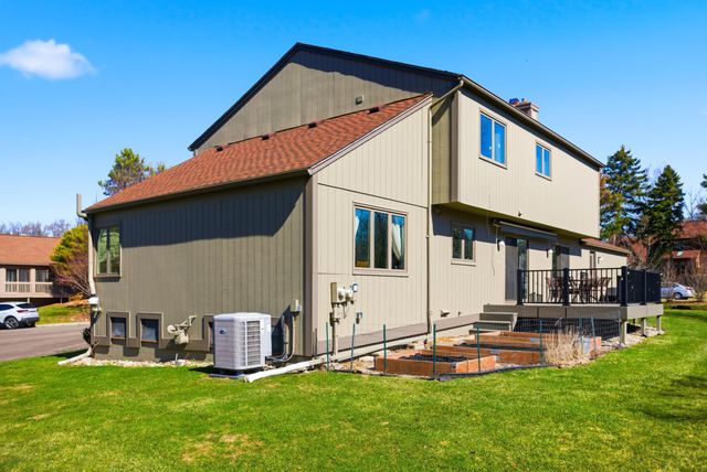 3795 Waldenwood Drive, Ann Arbor, MI 48105