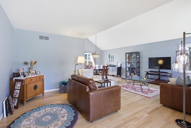 3795 Waldenwood Drive, Ann Arbor, MI 48105