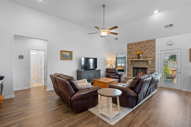 7014 Sully Ct, Fairview, TN 37062