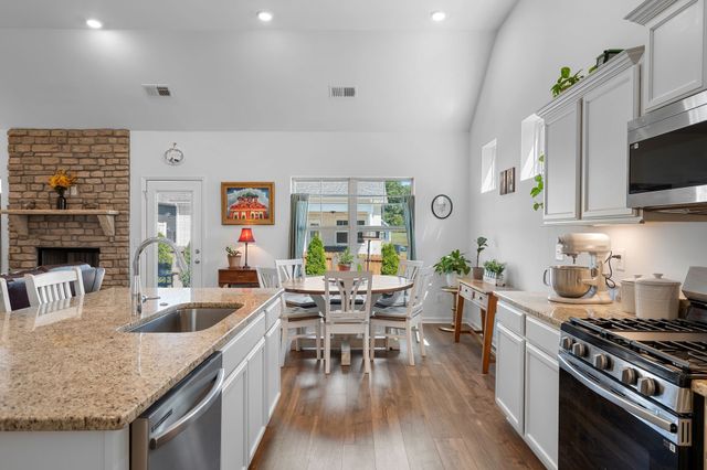 7014 Sully Ct, Fairview, TN 37062