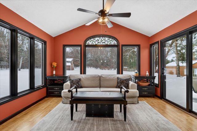 3312 Thornapple River Drive SE, Grand Rapids, MI 49546