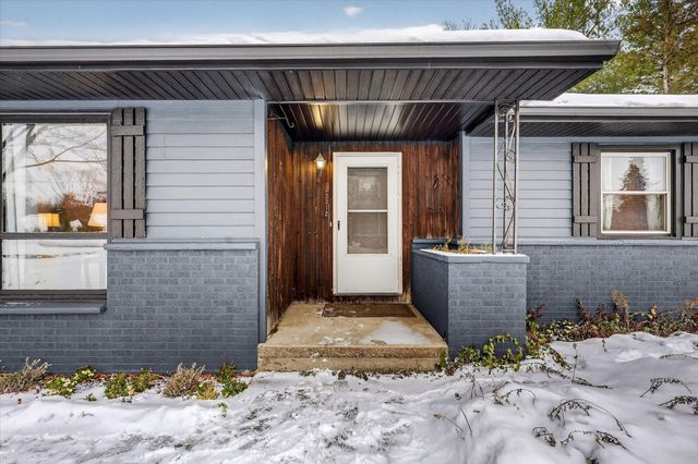 3312 Thornapple River Drive SE, Grand Rapids, MI 49546