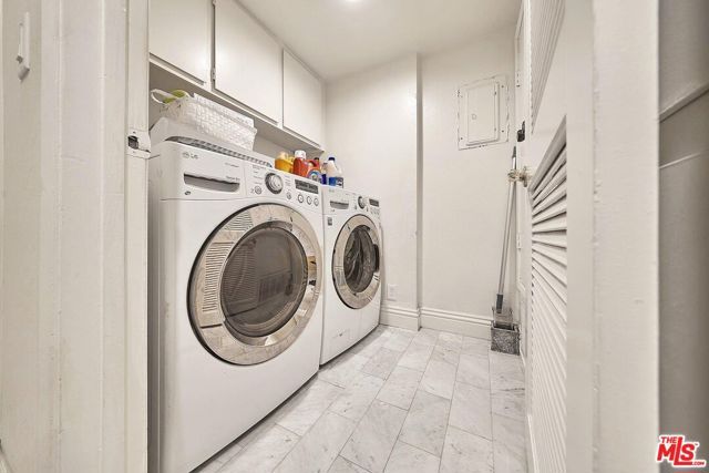 835 S Lucerne Boulevard 205, Los Angeles, CA 90005