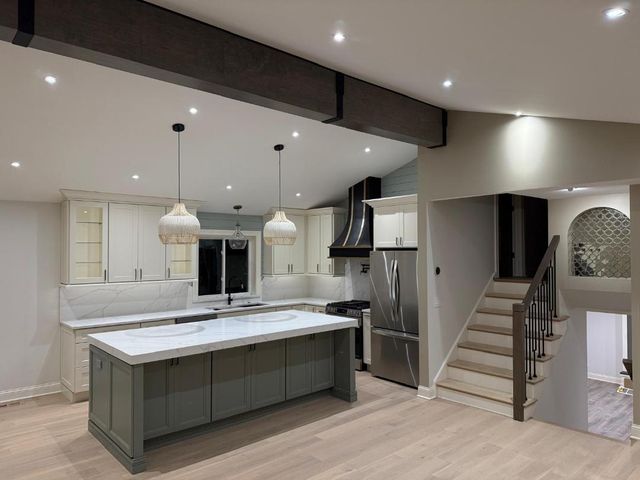 700 Florence Drive, Park Ridge, IL 60068