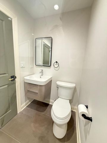 700 Florence Drive, Park Ridge, IL 60068