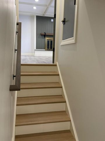 700 Florence Drive, Park Ridge, IL 60068