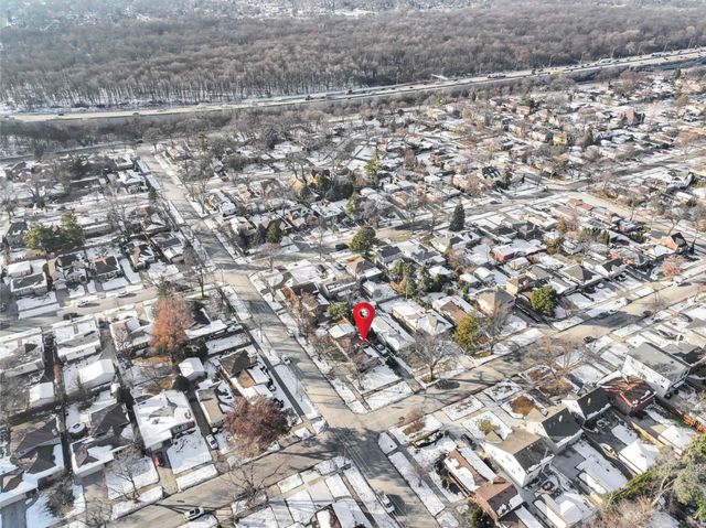 700 Florence Drive, Park Ridge, IL 60068