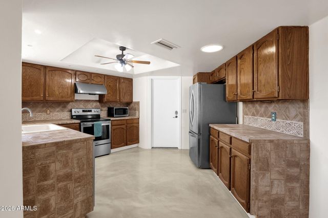 16445 N 29TH Drive, Phoenix, AZ 85053