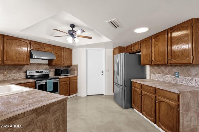 16445 N 29TH Drive, Phoenix, AZ 85053