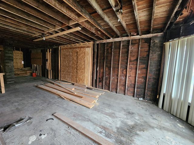 5733 S Wolcott Avenue, Chicago, IL 60636