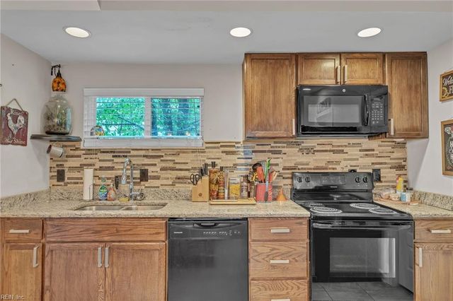 223 W 34th ST, Norfolk, VA 23504