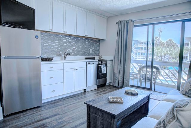 627 N Waccamaw Dr Unit 110, Murrells Inlet, SC 29576