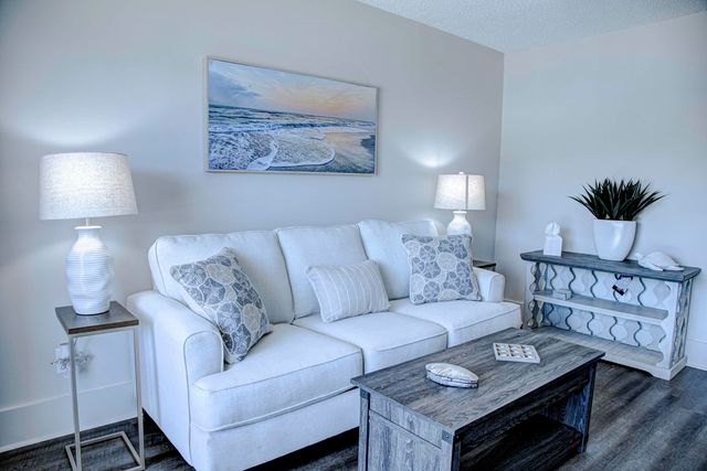 627 N Waccamaw Dr Unit 110, Murrells Inlet, SC 29576