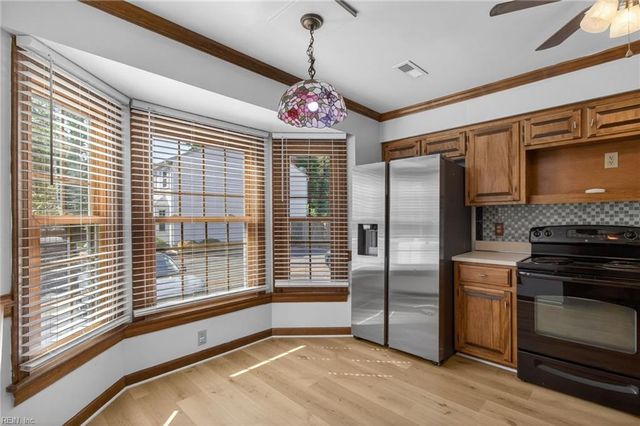 18 Colonies LNDG, Hampton, VA 23669