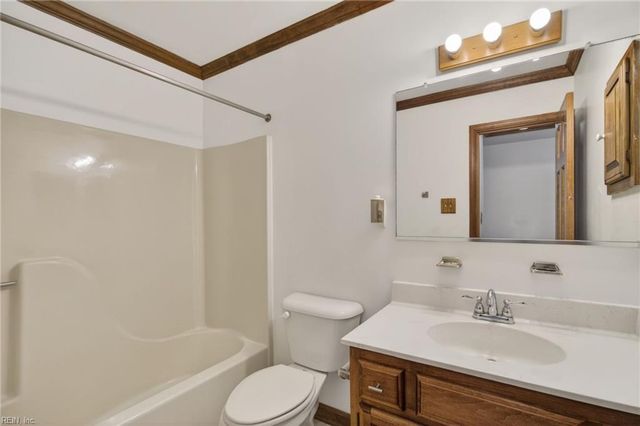 18 Colonies LNDG, Hampton, VA 23669