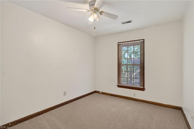 18 Colonies LNDG, Hampton, VA 23669