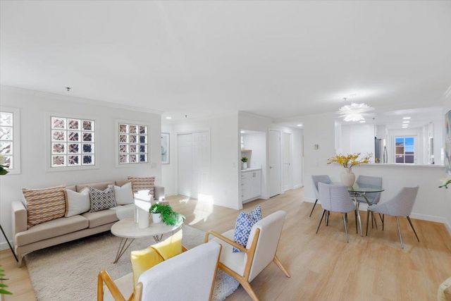 10165 Danube Dr, Cupertino, CA 95014