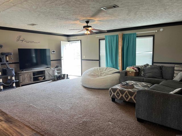 3020 NCTR Road, Redfield, AR 72132