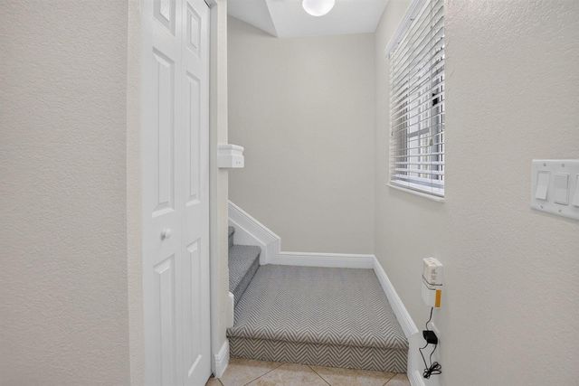 6689 Old Farm Trail, Boynton Beach, FL 33437