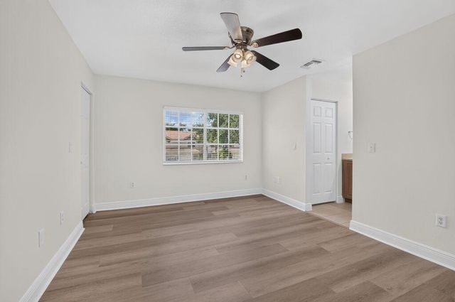 6689 Old Farm Trail, Boynton Beach, FL 33437