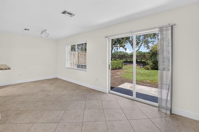6689 Old Farm Trail, Boynton Beach, FL 33437