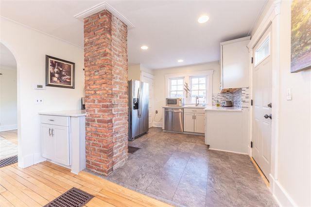 210 W Kingsley Street, Ann Arbor, MI 48103