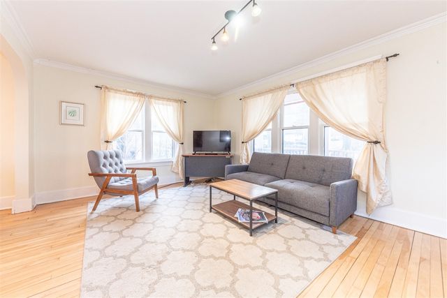 210 W Kingsley Street, Ann Arbor, MI 48103