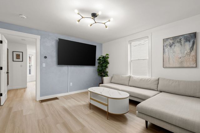 42 White Street 1, Boston, MA 02128