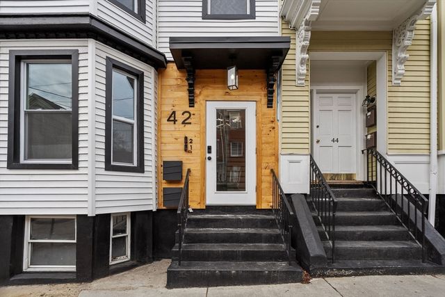 42 White Street 1, Boston, MA 02128