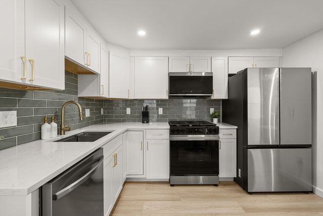 42 White Street 1, Boston, MA 02128