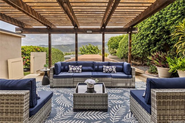 101 Nawiliwili Street, Honolulu, HI 96825