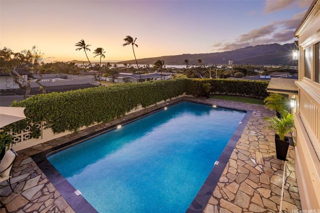 101 Nawiliwili Street, Honolulu, HI 96825