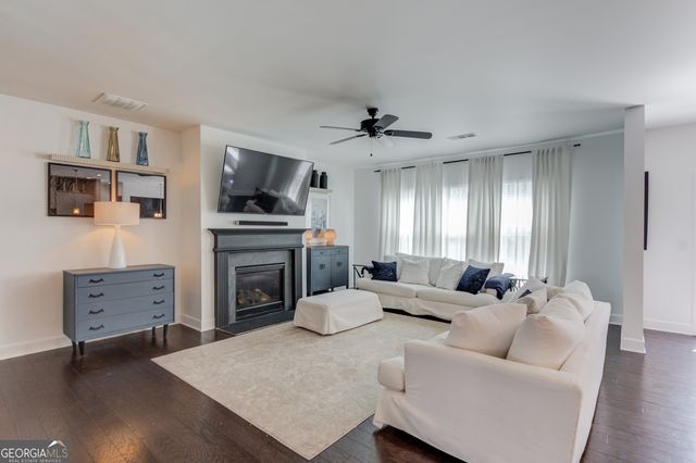 6025 Ash Hill Place, Hoschton, GA 30548