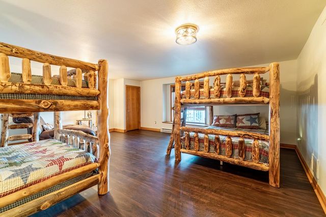 680 Lane 150H Hamilton Lk, Hamilton, IN 46742