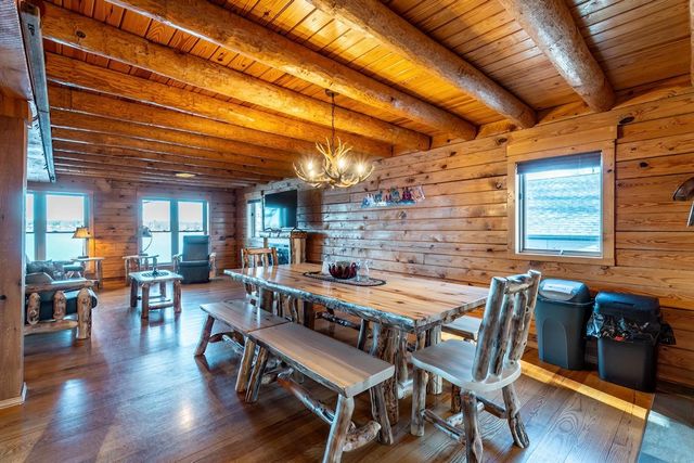 680 Lane 150H Hamilton Lk, Hamilton, IN 46742