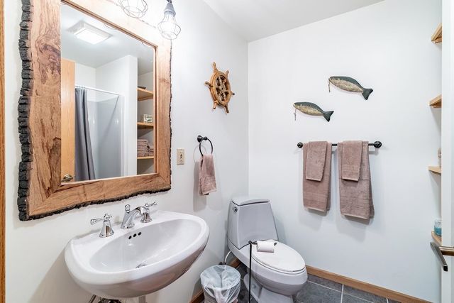 680 Lane 150H Hamilton Lk, Hamilton, IN 46742
