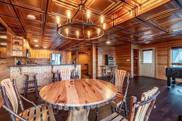 680 Lane 150H Hamilton Lk, Hamilton, IN 46742