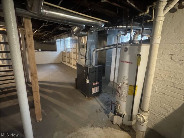 3242 Sycamore Road Left Side, Cleveland Heights, OH 44118