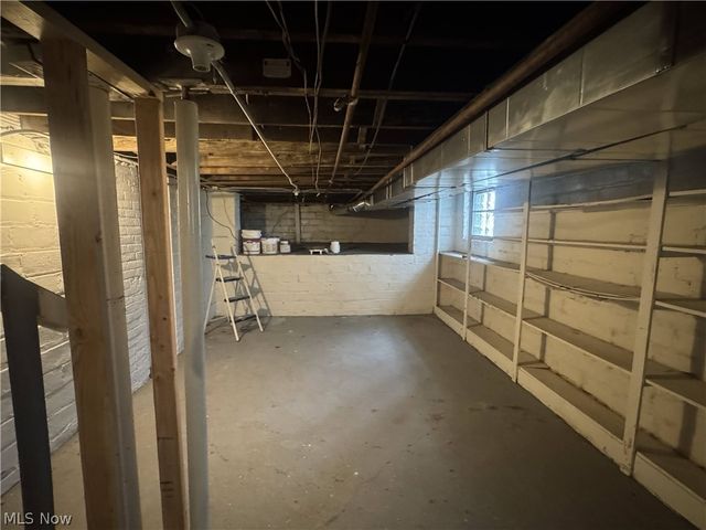 3242 Sycamore Road Left Side, Cleveland Heights, OH 44118