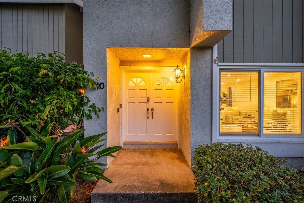10 Goldenbush, Irvine, CA 92604 — photo 4