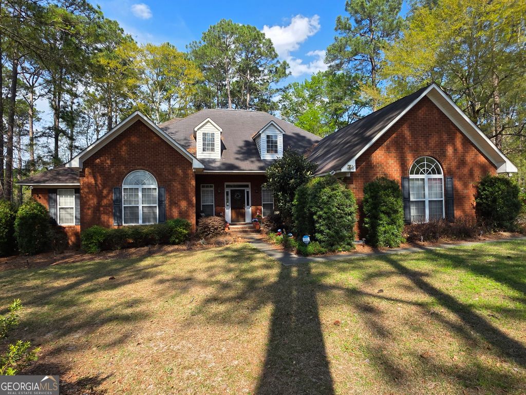 207 Wellington Circle, Statesboro, GA 30458