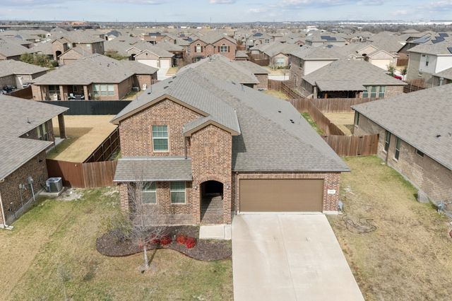 532 Redding Drive, Saginaw, TX 76131